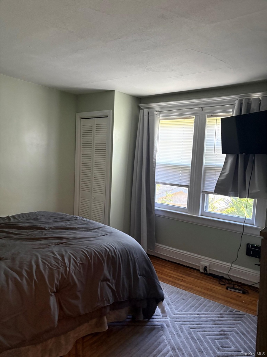 Bedroom apartment upstairs