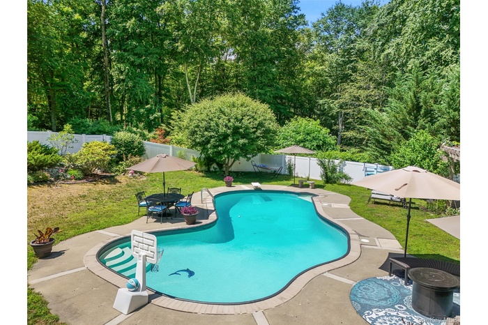 Beautiful Gunite inground pool