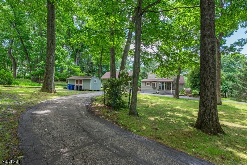 private driveway