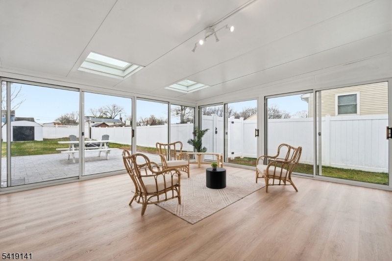 Four Season Room