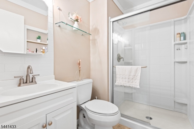 Master Bedroom Bath