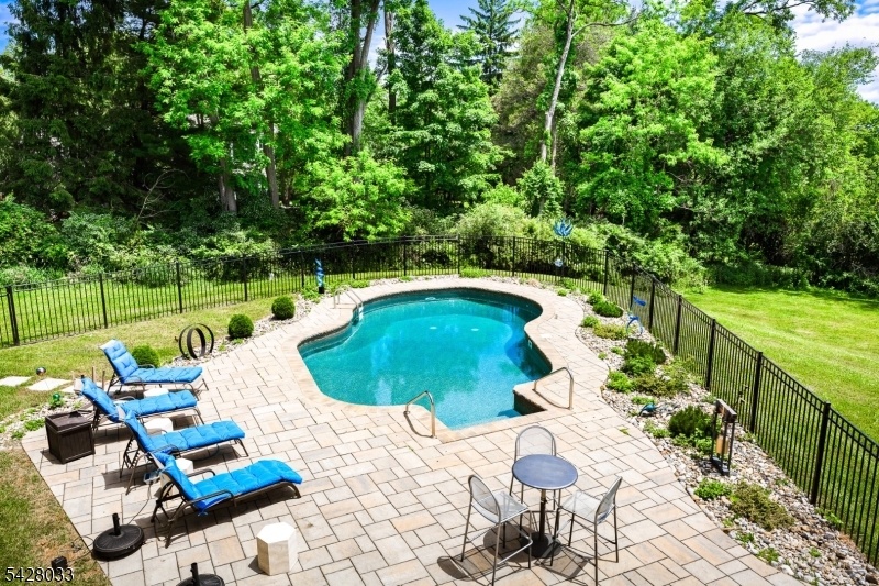 Salt water pool