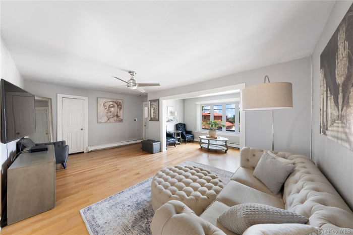 1st floor living room