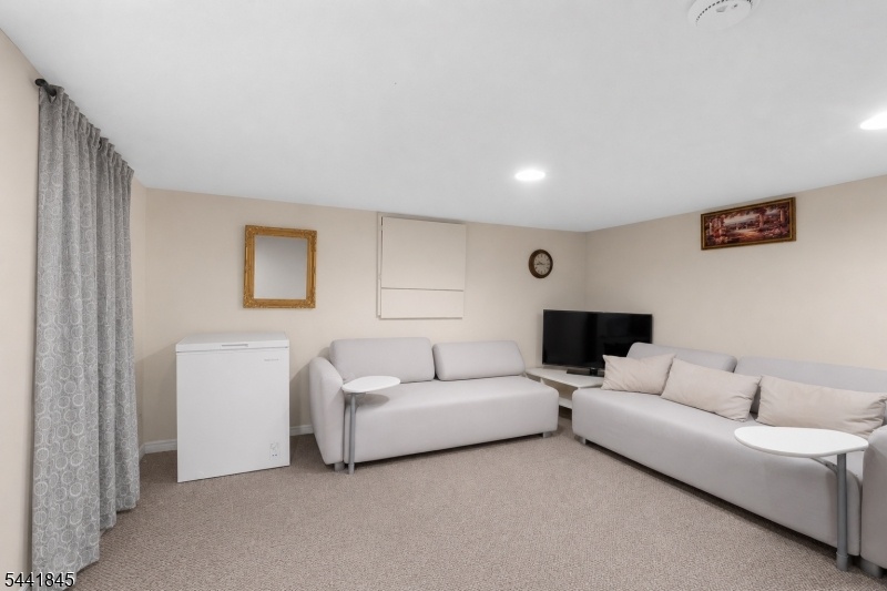 Living room 2