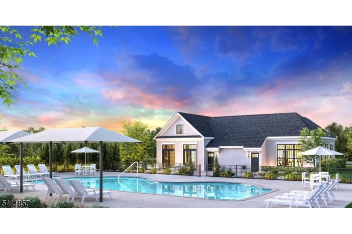Pool and Clubhouse