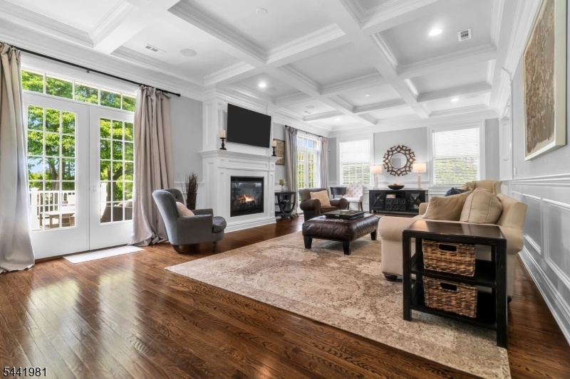 Family Room--WOW!