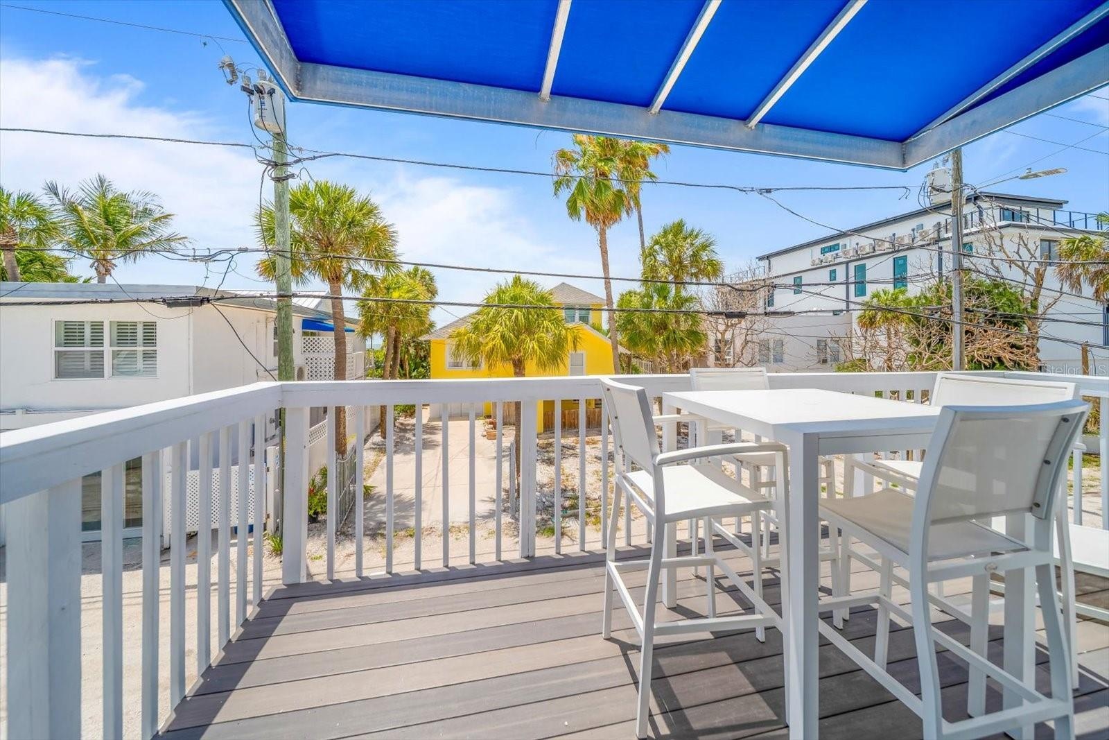 Sea Loft Covered Balcony / Patio