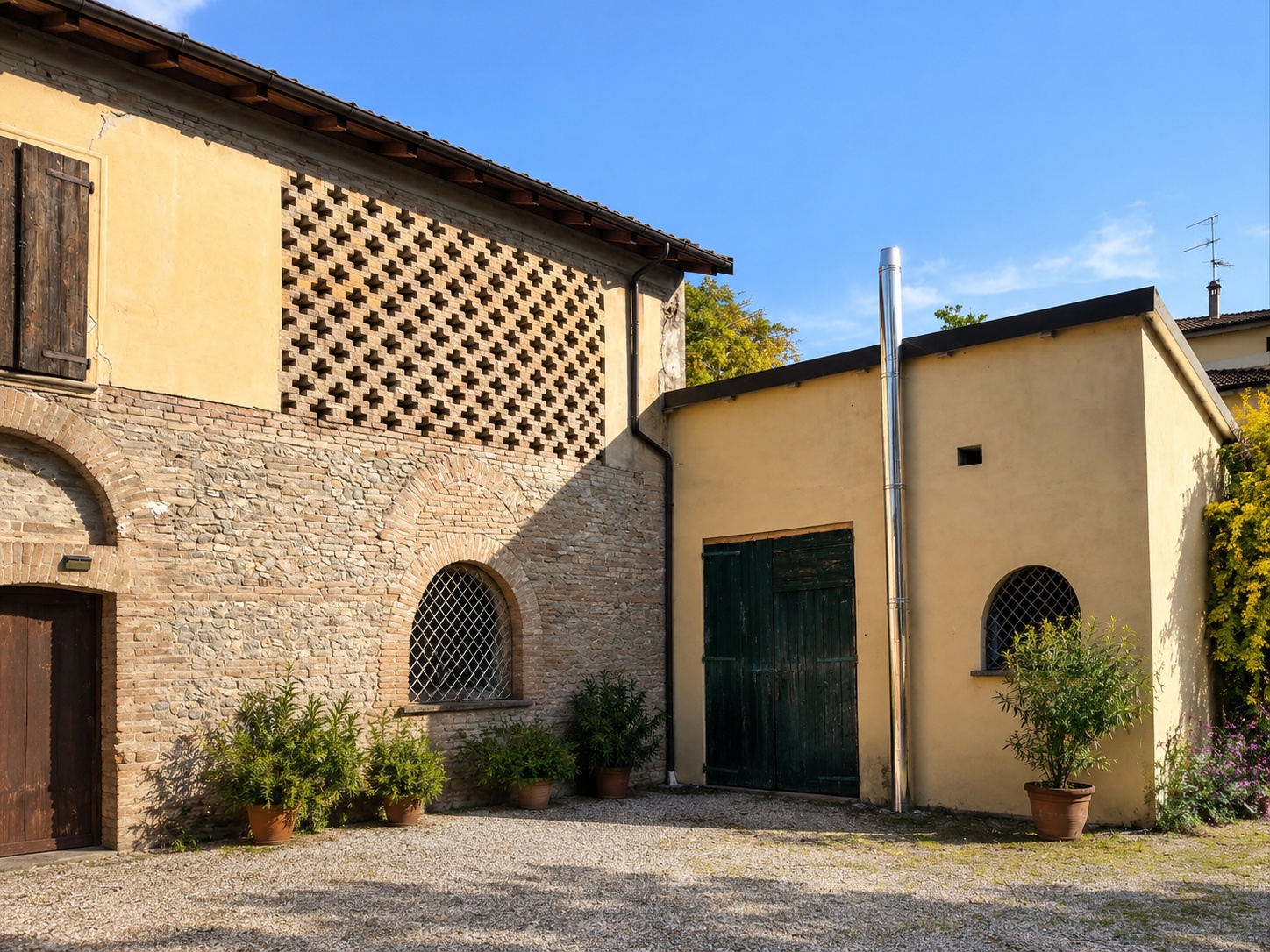 Former Stable – Exterior