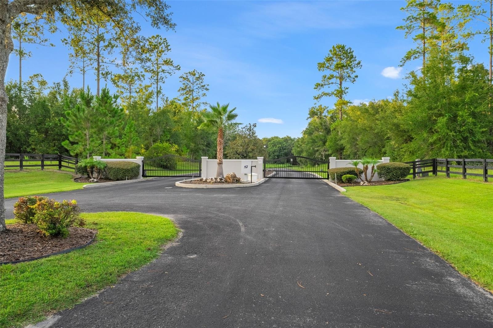 Private, Gated Community