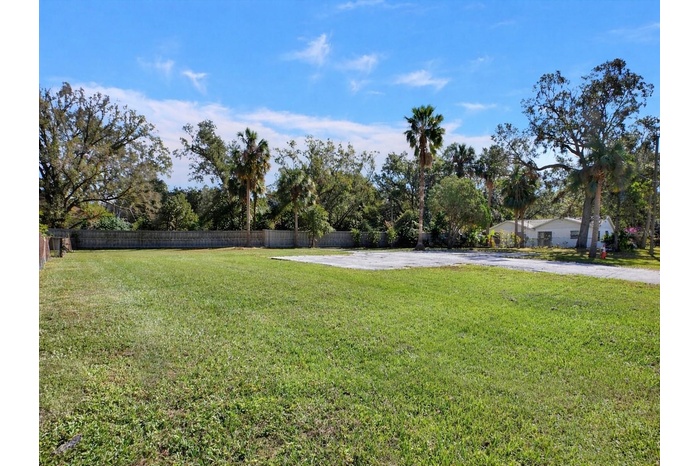 17,343 sq ft lot size. Vacant lot. Zoned for multi-family residential.