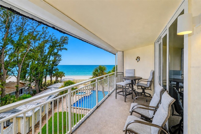 Gulf Beach views from Balcony, Living area & Primary Bedroom Suite
