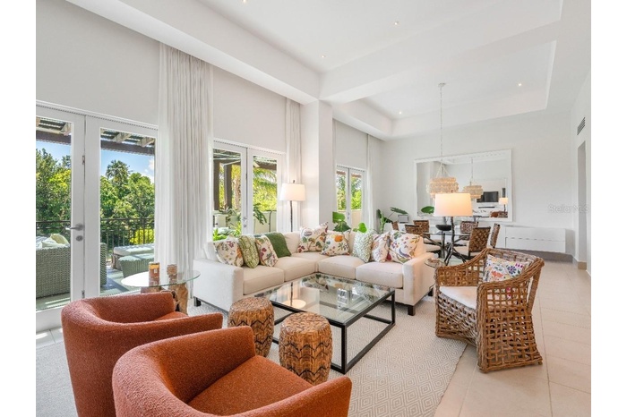 Living & Dining Area