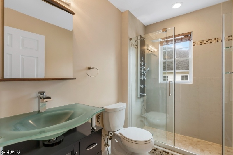 FULL BATH