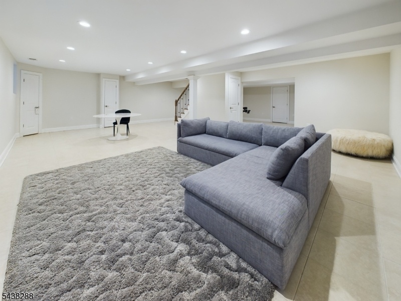 Full Basement