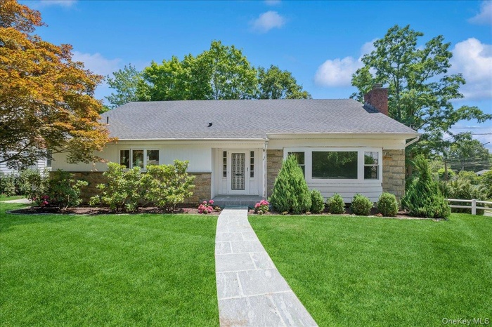 28 Cooper is just .6 miles to the train and town! Located in the fun and fantastic Brook Neighborhood and zoned for Murray Elementary School.