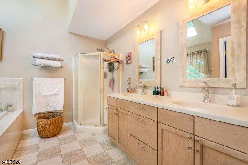 Primary En Suite