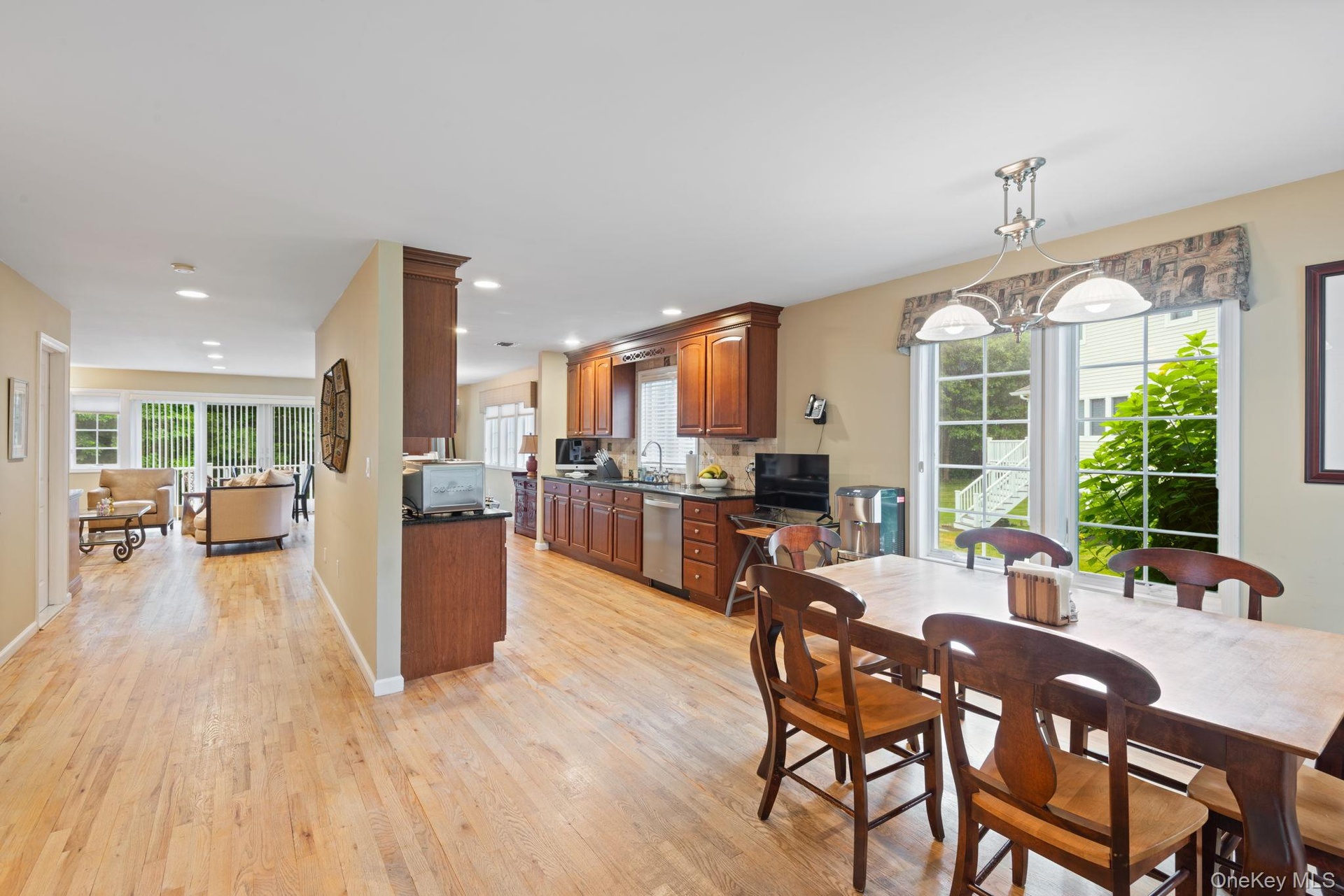 Breakfast Room & Kitchen