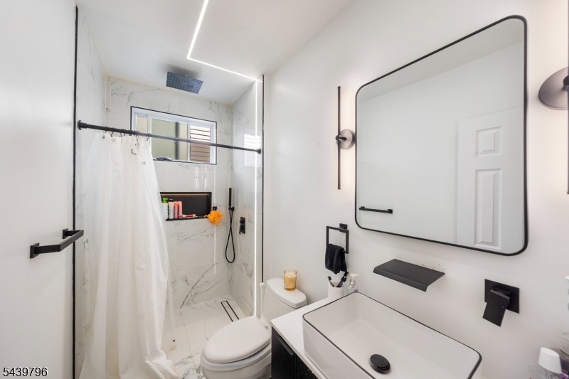 First floor Bathroom
