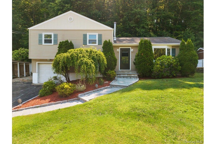 Welcome to 22 Knollwood Road!