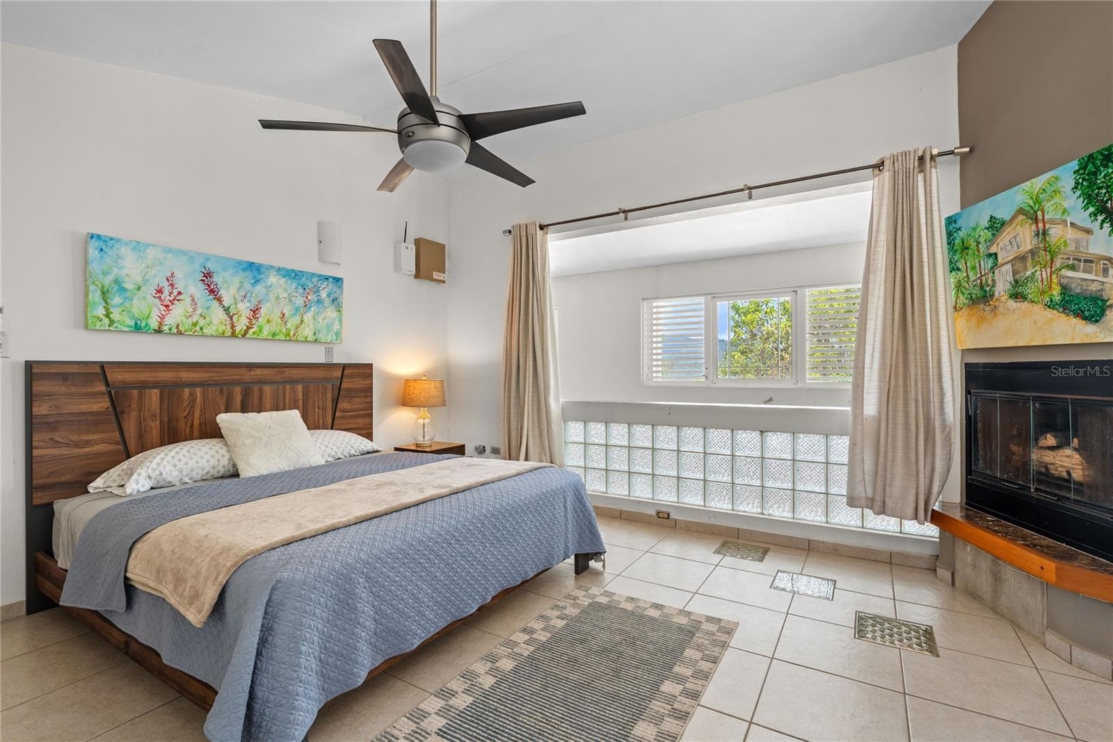 Main Residence - Primary Bedroom Suite