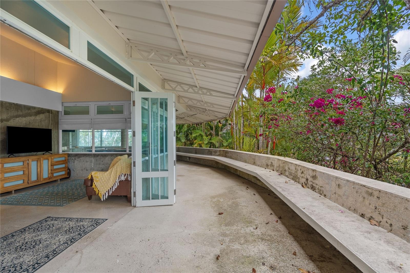 Main Residence - Veranda