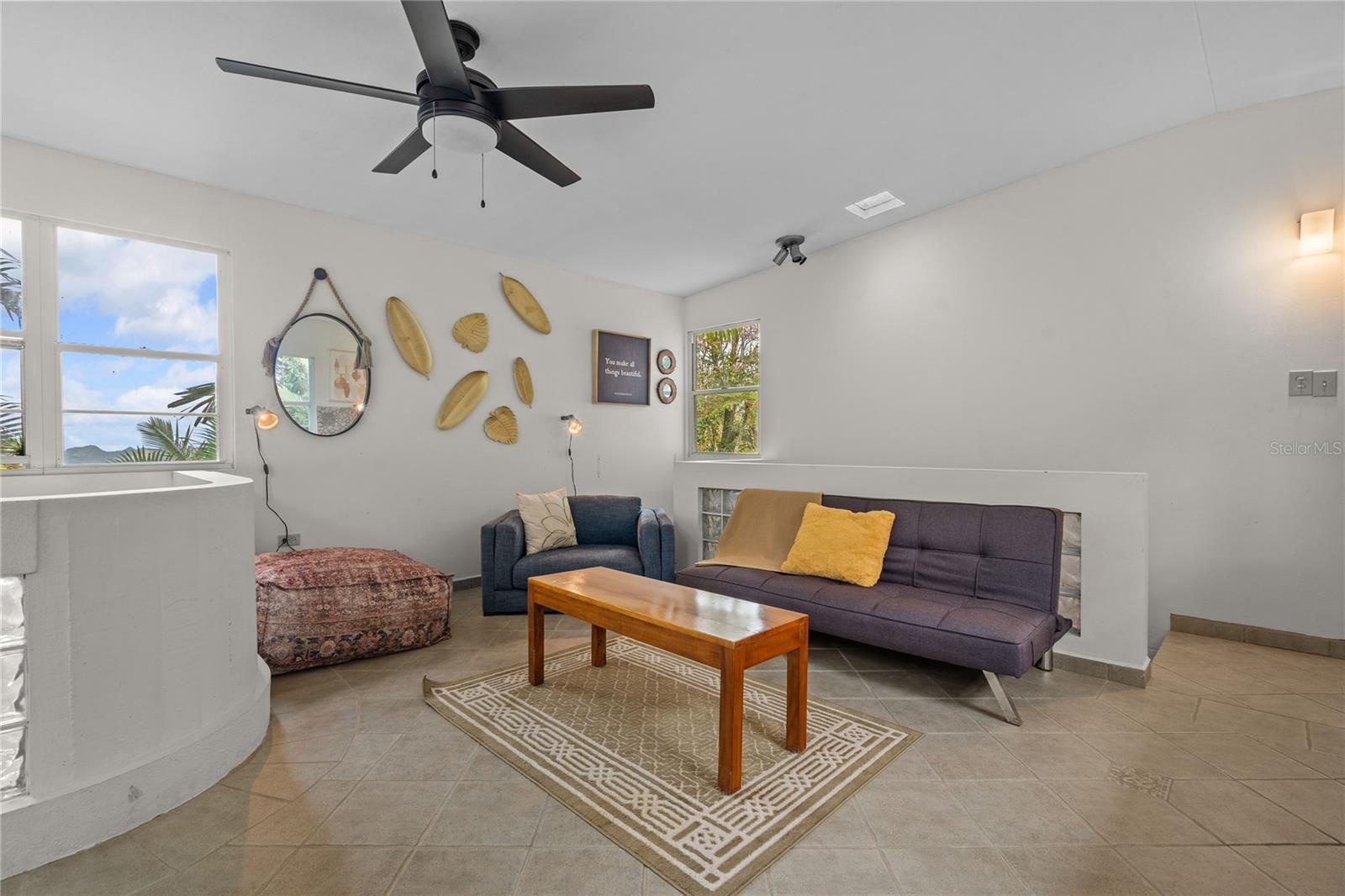 Guest Cabaña - Living Area