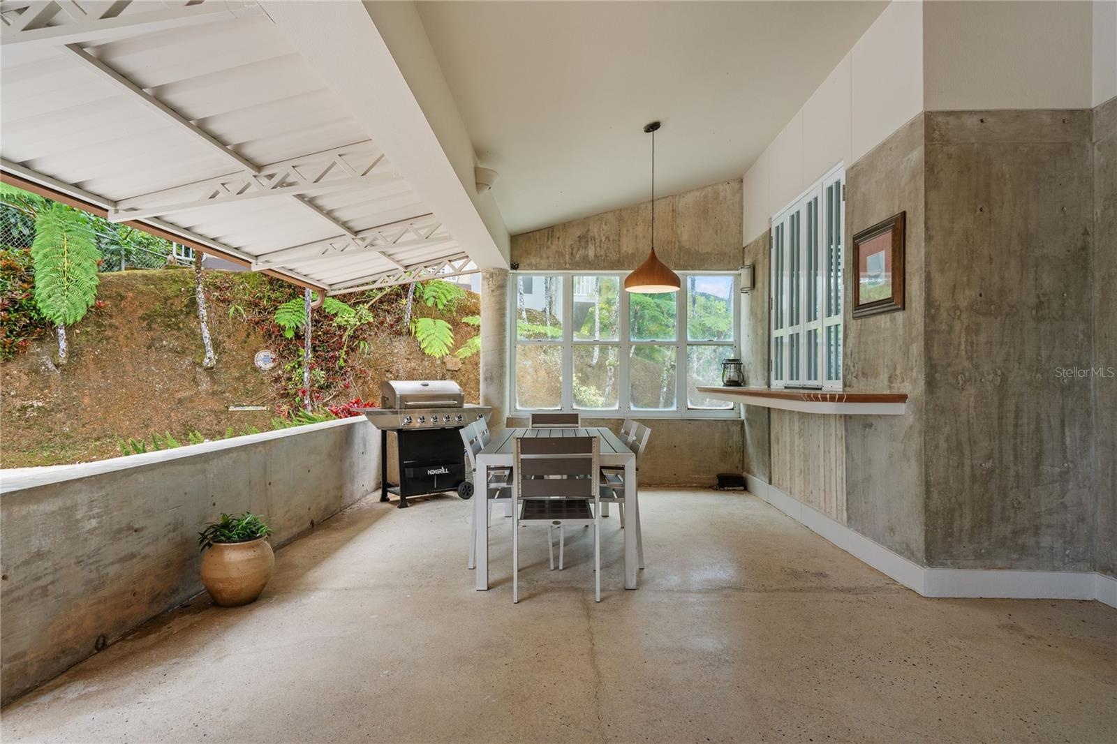 Main Residence - Veranda