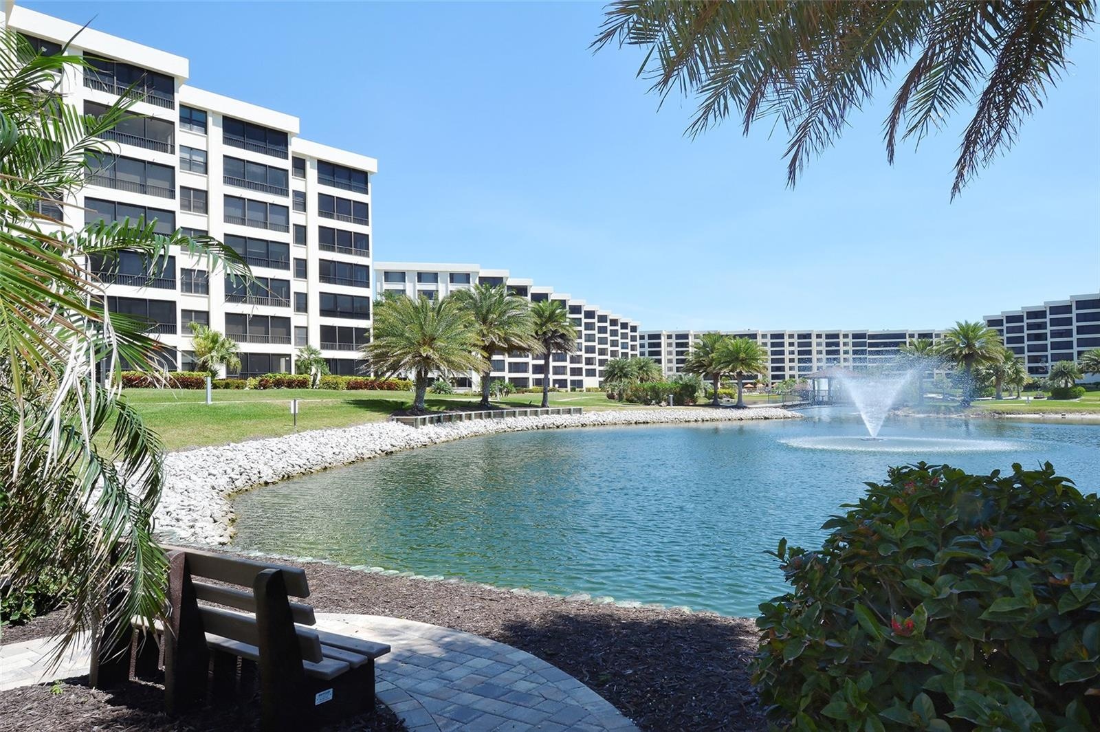 Gulf & Bay Park-like Common Grounds