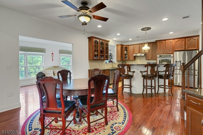 Eat in Kitchen w Bck Staircase