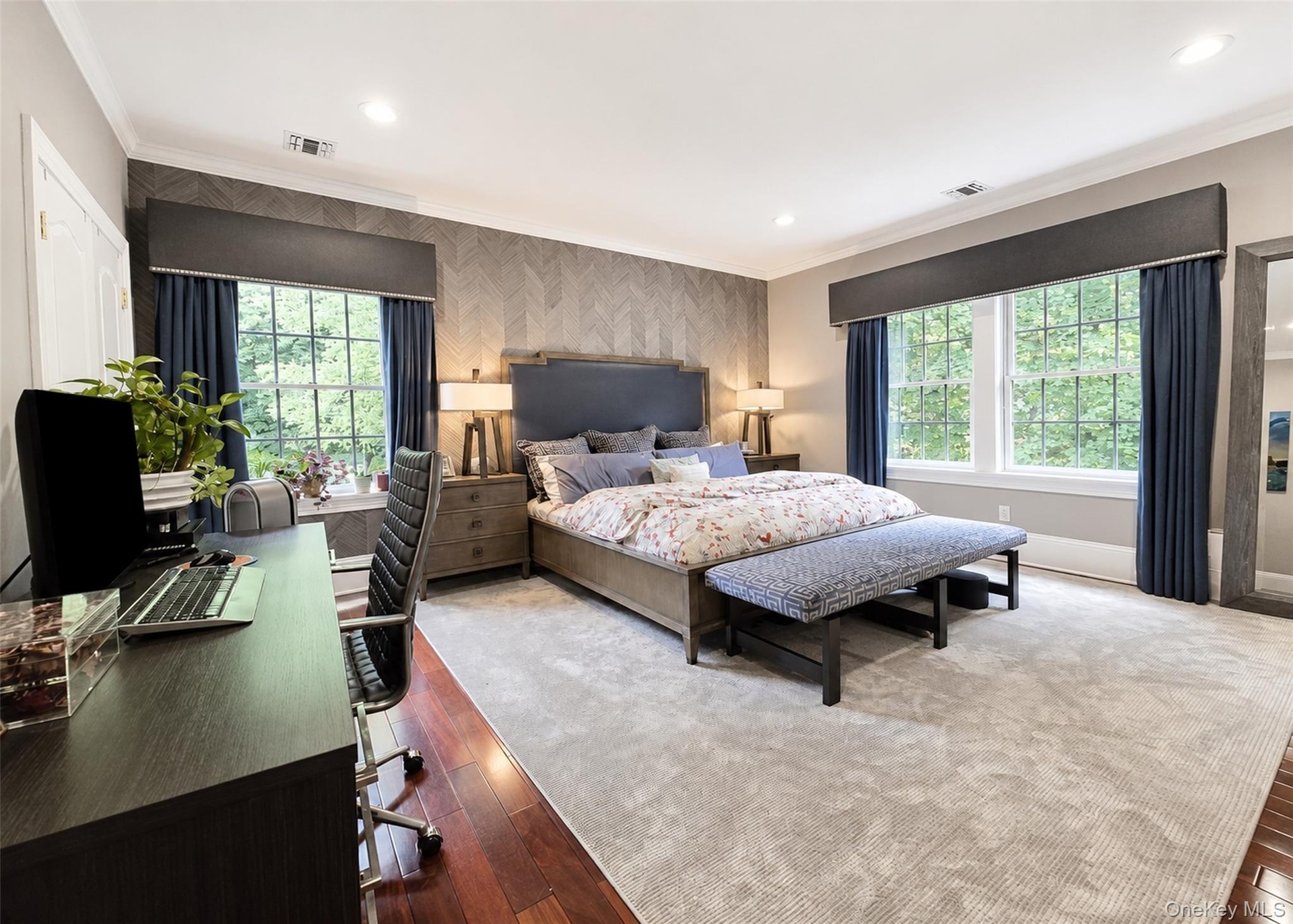 Large Bedrooms all have adjoining bathrooms
