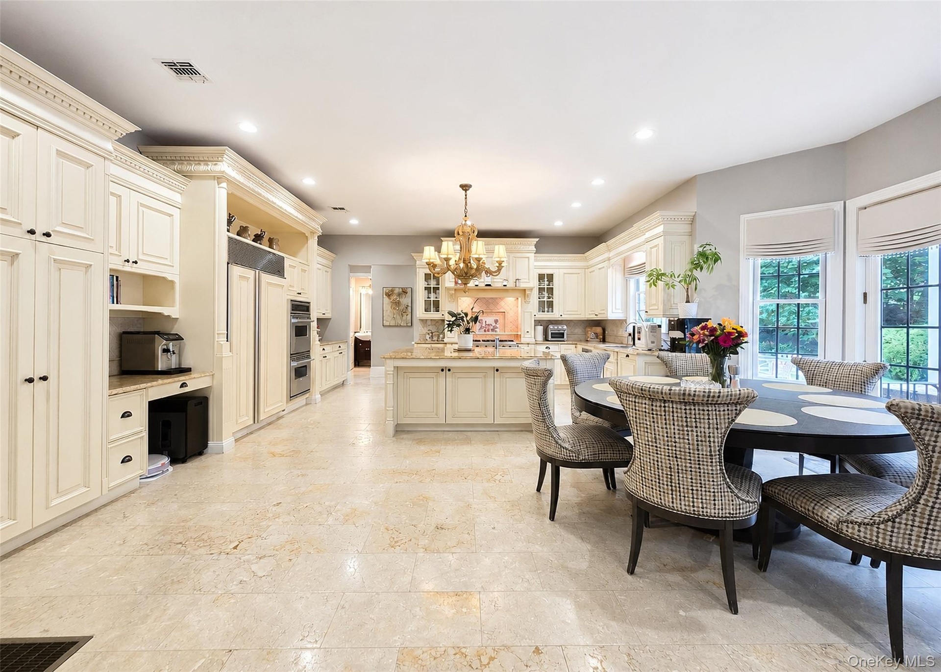 Expansive Kitchen
