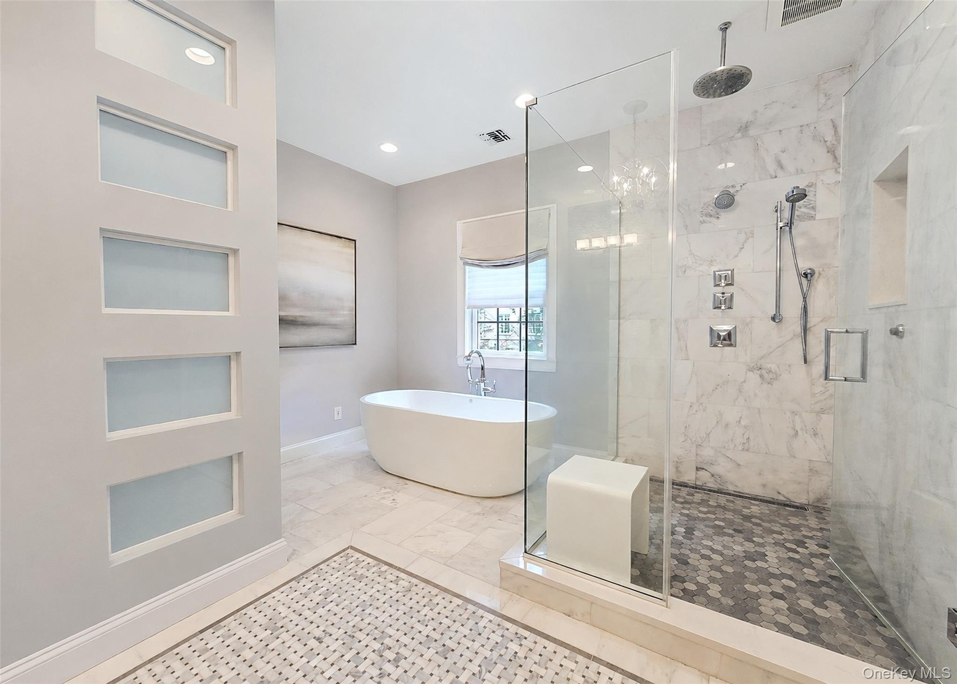 Soaking Tub, Walk-In Shower