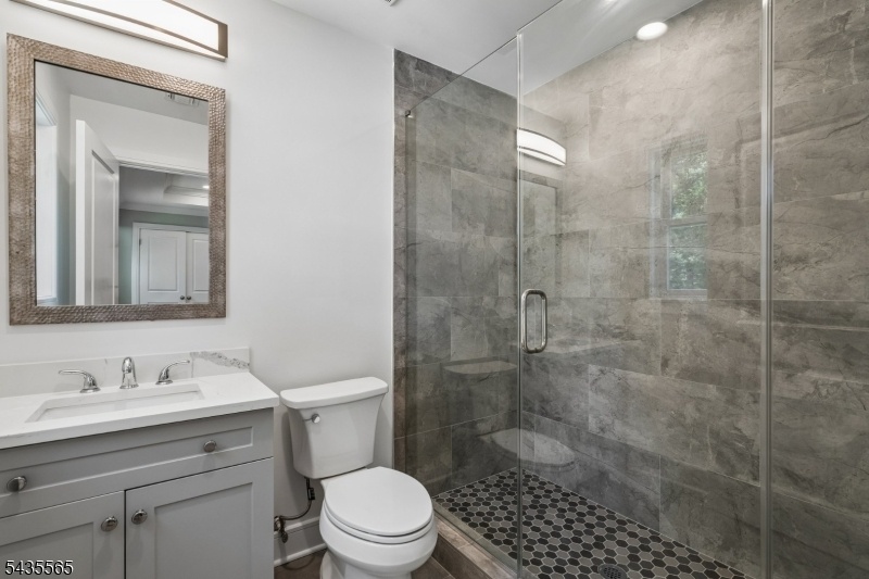 Basement Full bathroom