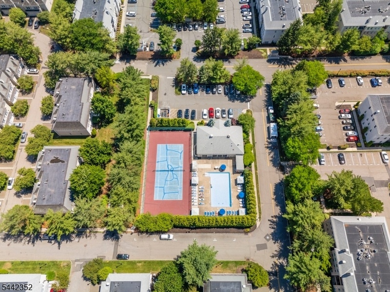 pool tennis club2
