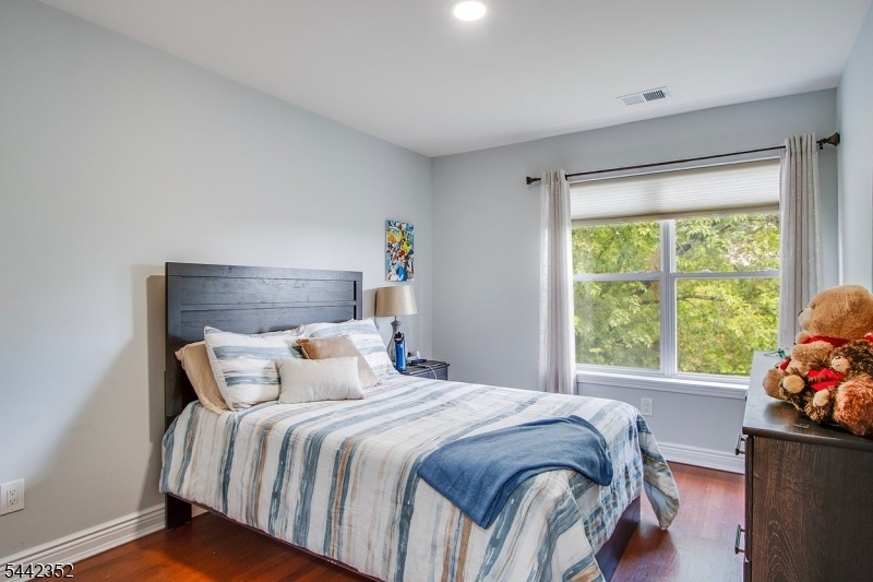 bed 3