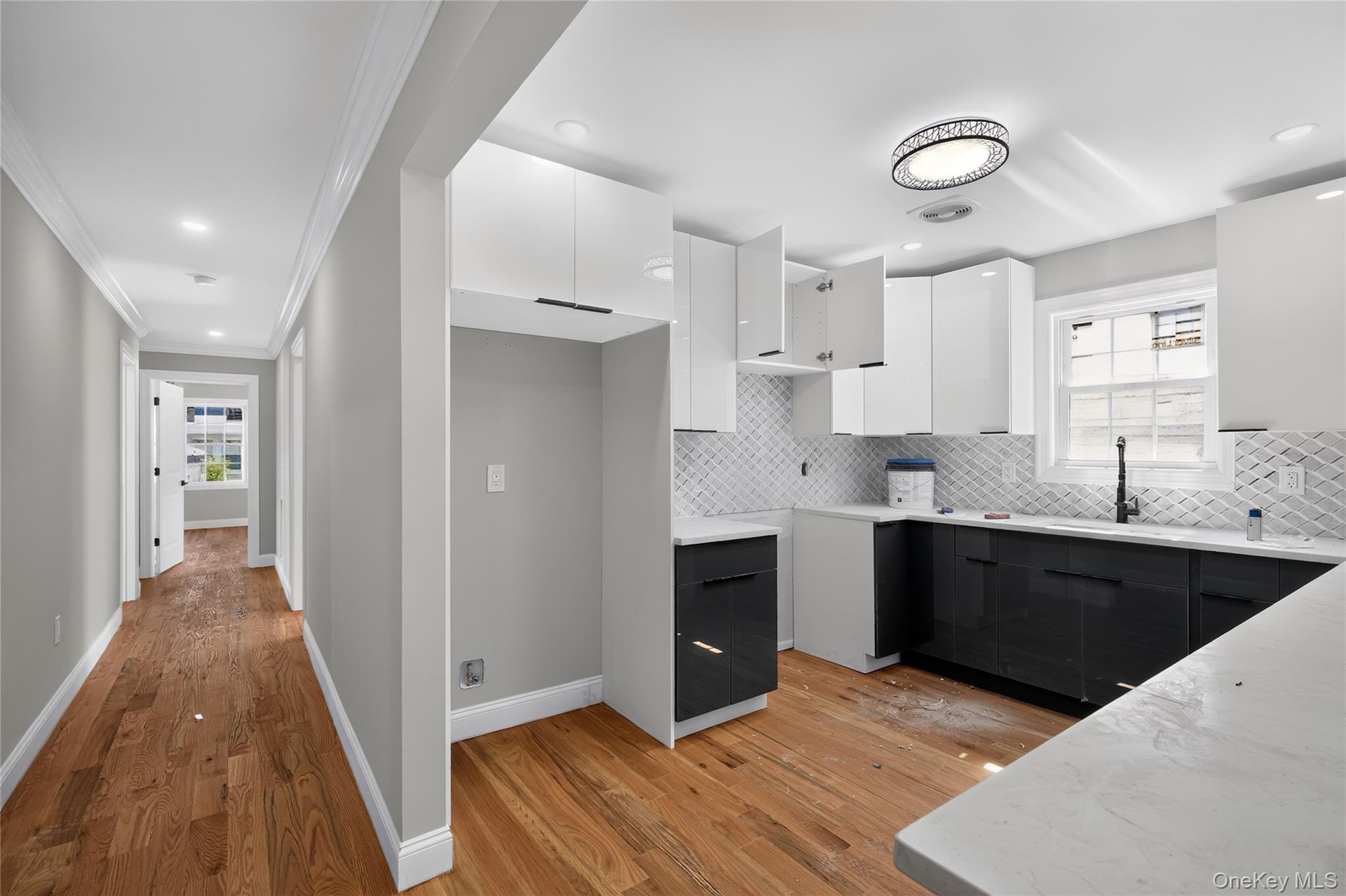 Apt 1