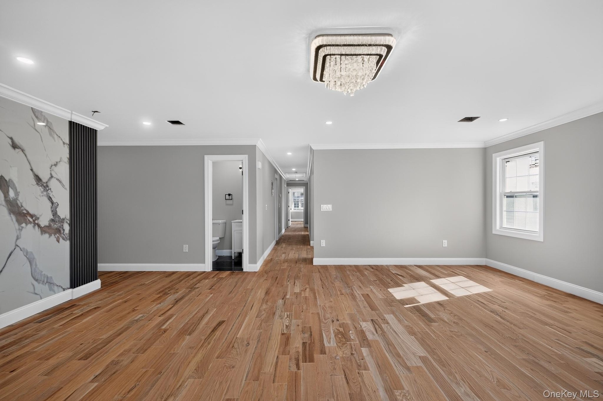 Apt 2