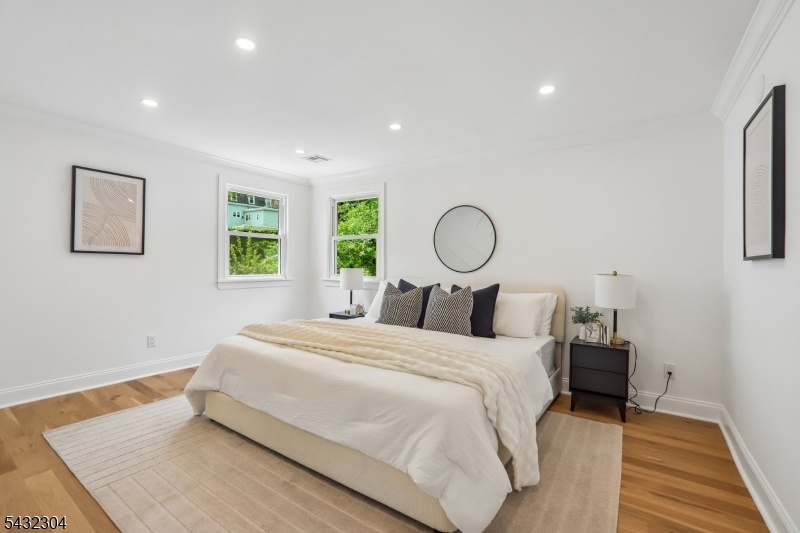 Main Bed