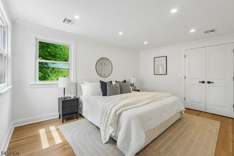 Main Bed