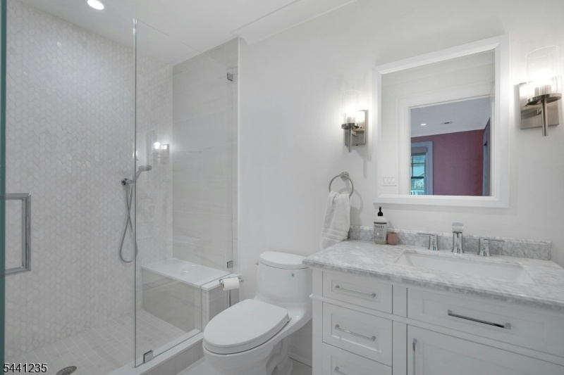 En Suite Bedroom 2