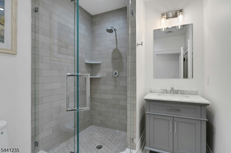 En Suite Basement
