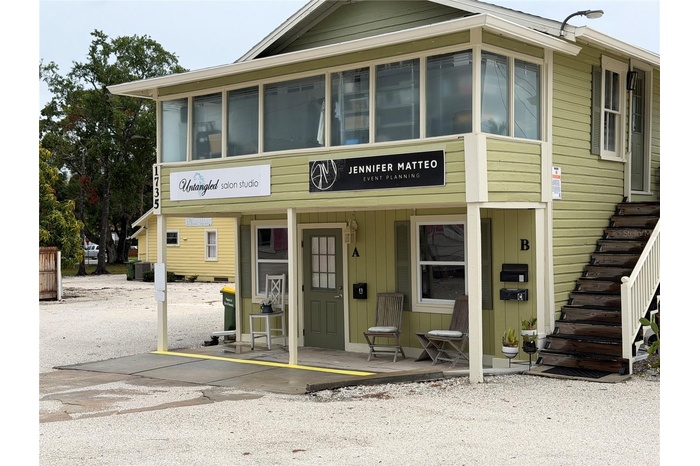 Space is upstairs. Signage is on right side and also on monument sign on Fruitville Road