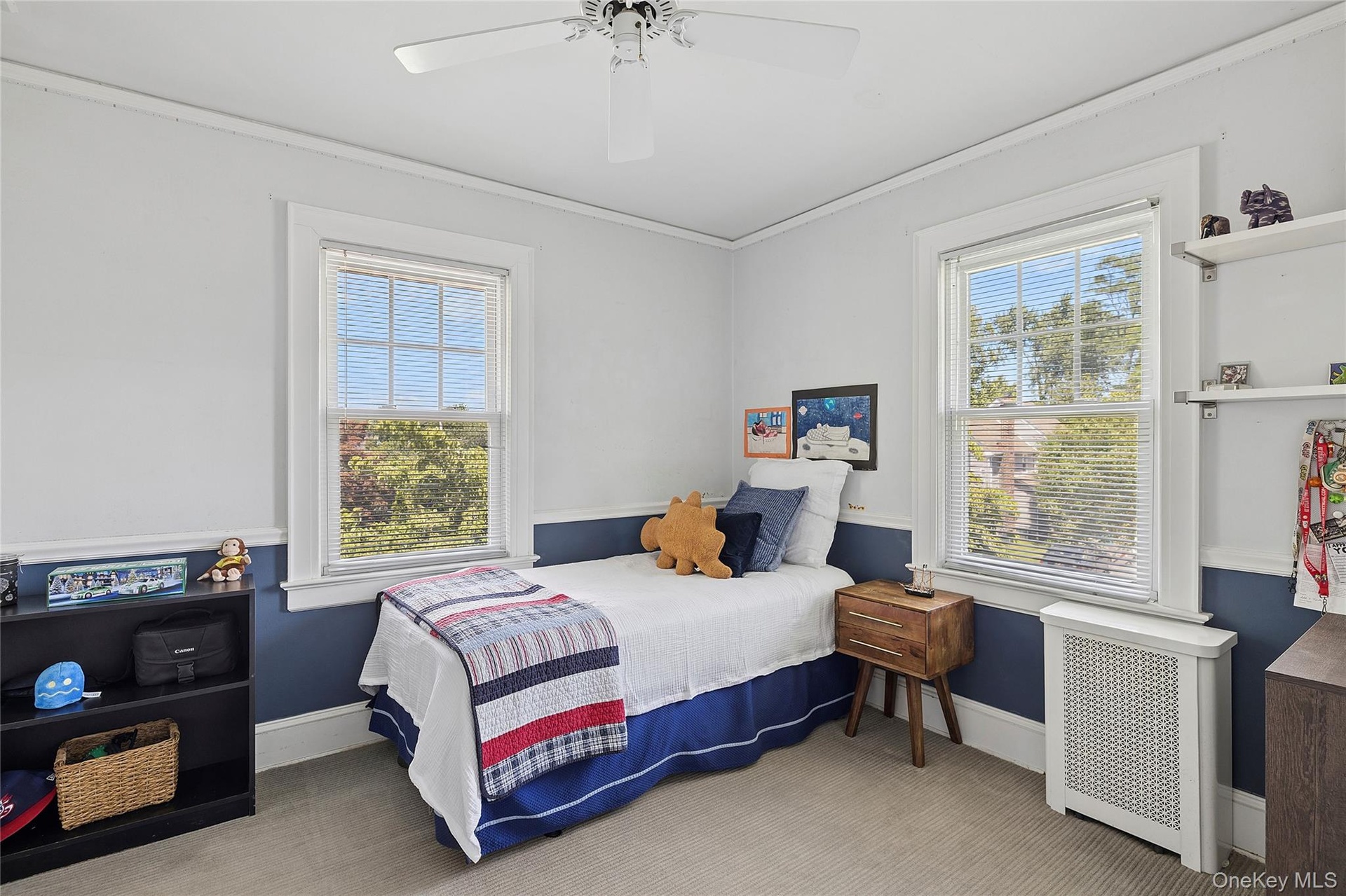 Bright third bedroom