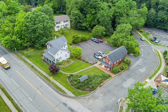 Aerial view of Property with shared driveway off Chestnut Ridge Rd.