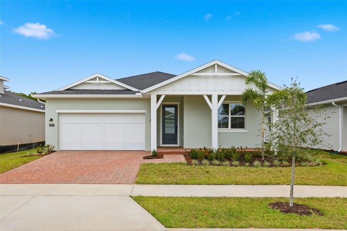 Holden farmhouse exterior style
