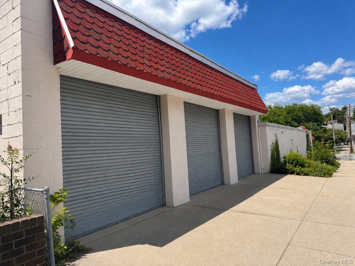 Garage / delivery area.