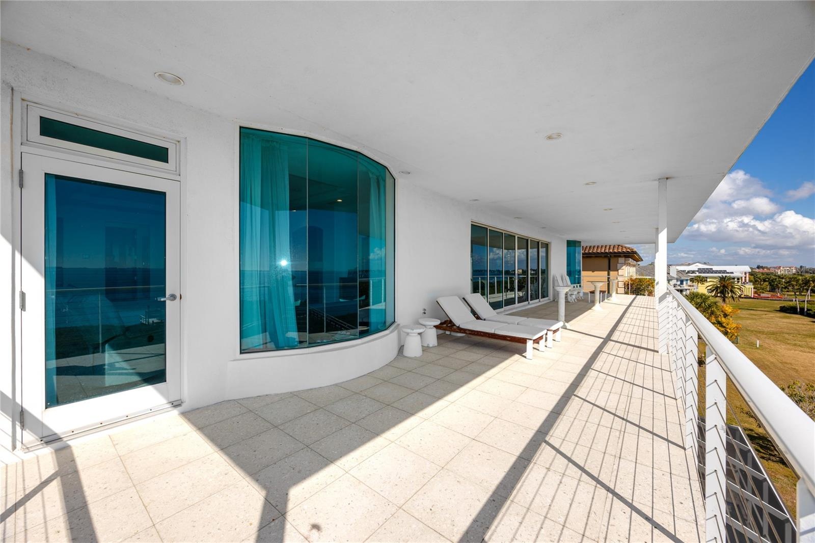 Top Floor Balcony