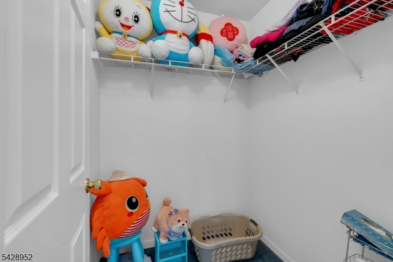 Walk-in-Closet