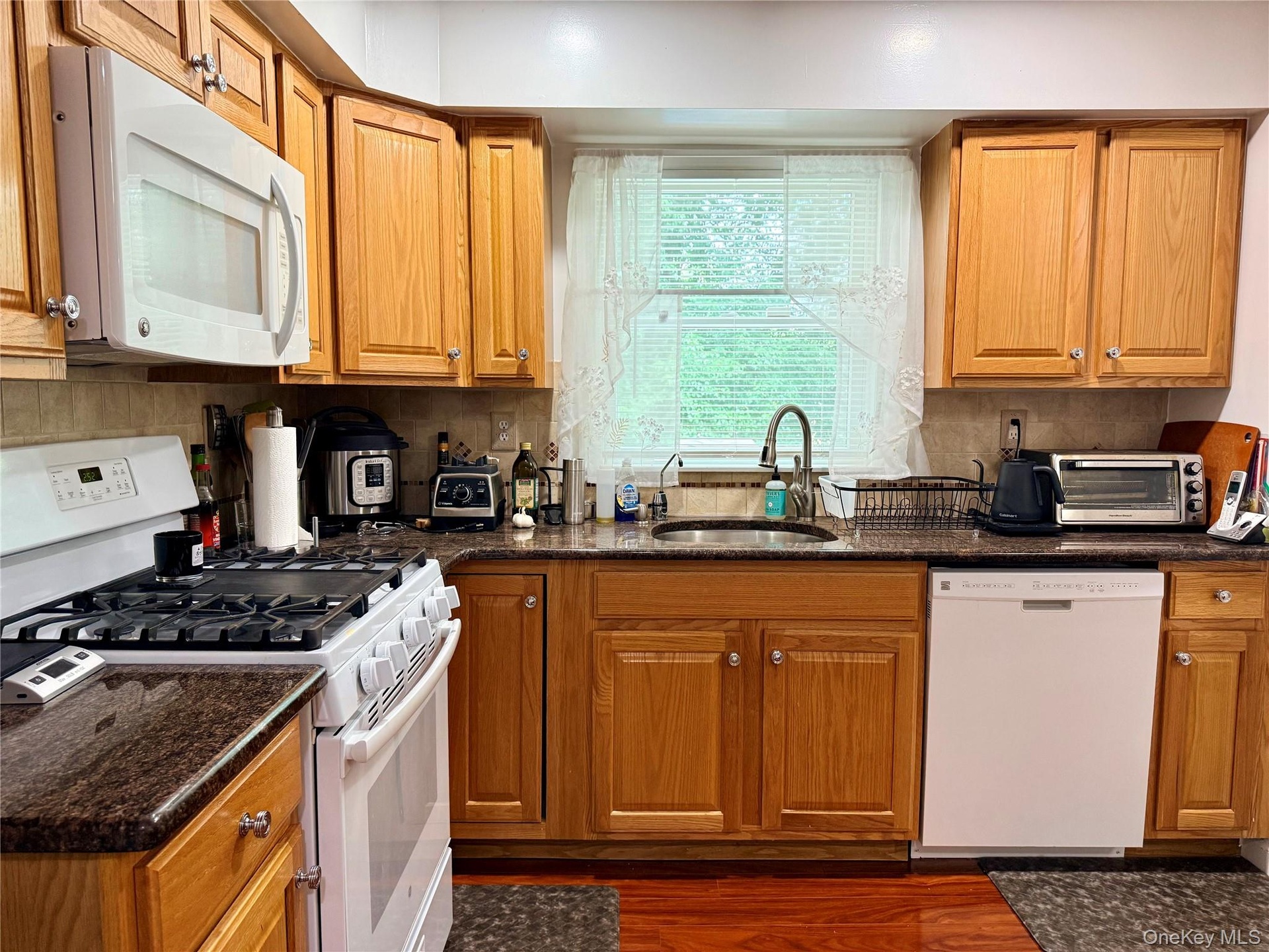 Accessory apartment kitchen