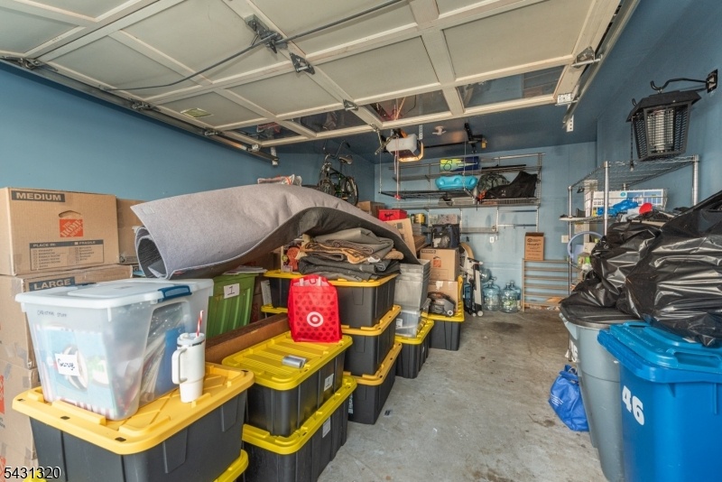 One-car Garage